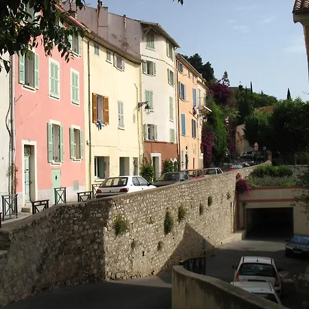 Le Barbacane Daire *